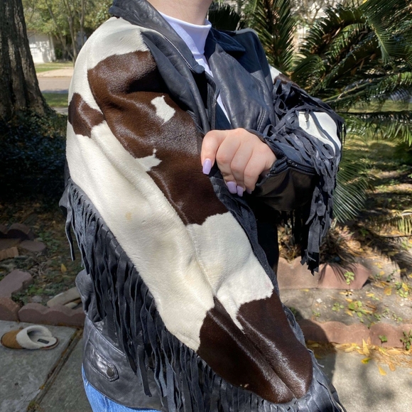 Cow hyde coat - Picture 2 of 4